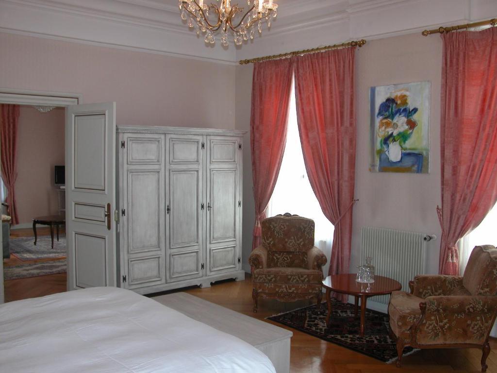 Domaine De Beaupre - Hotel The Originals Relais Guebwiller Phòng bức ảnh
